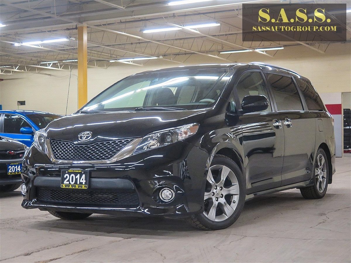 2014 Toyota Sienna SE Minivan
