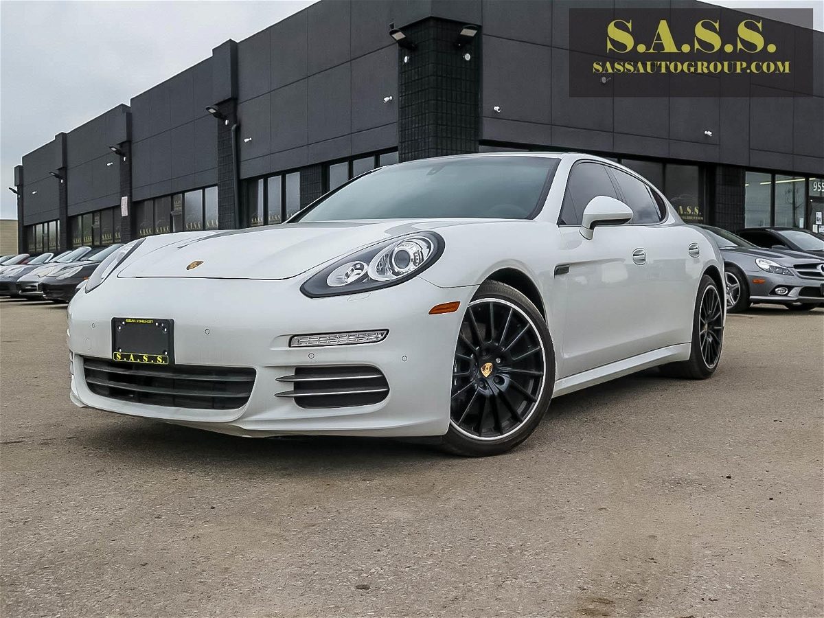 2016 Porsche Panamera 4