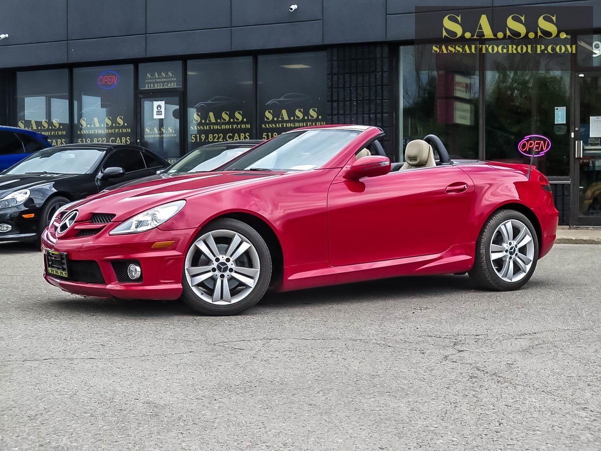 2011 Mercedes-Benz SLK300