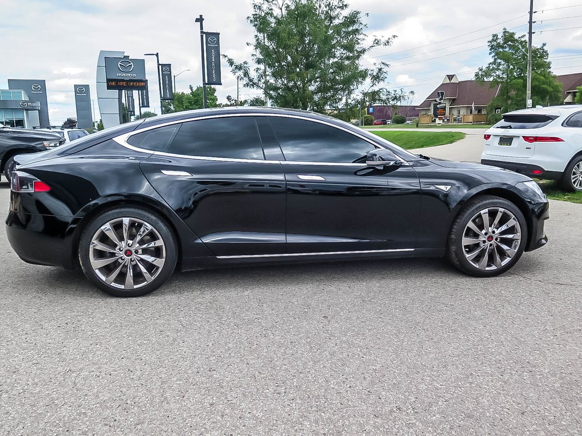 2016 Tesla Model S 90D photo 4