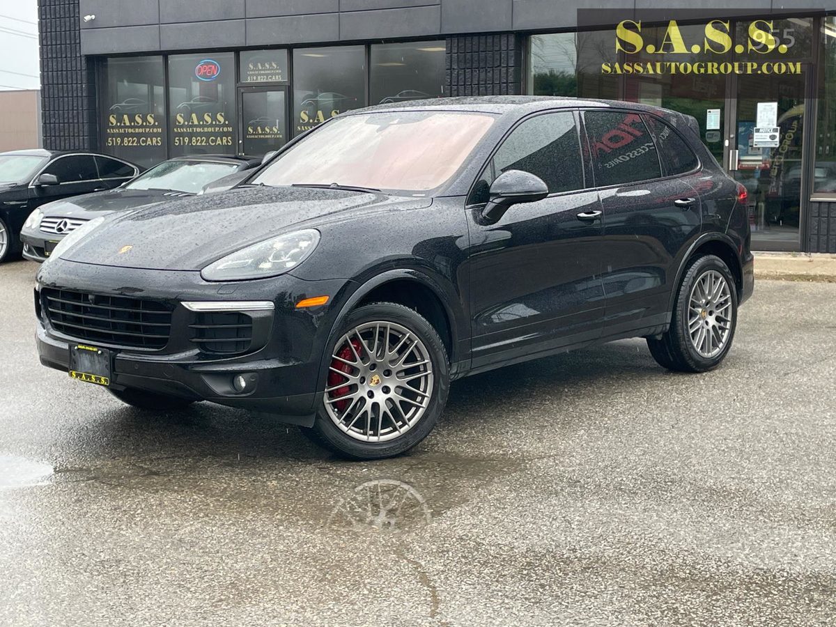 2017 Porsche Cayenne Base