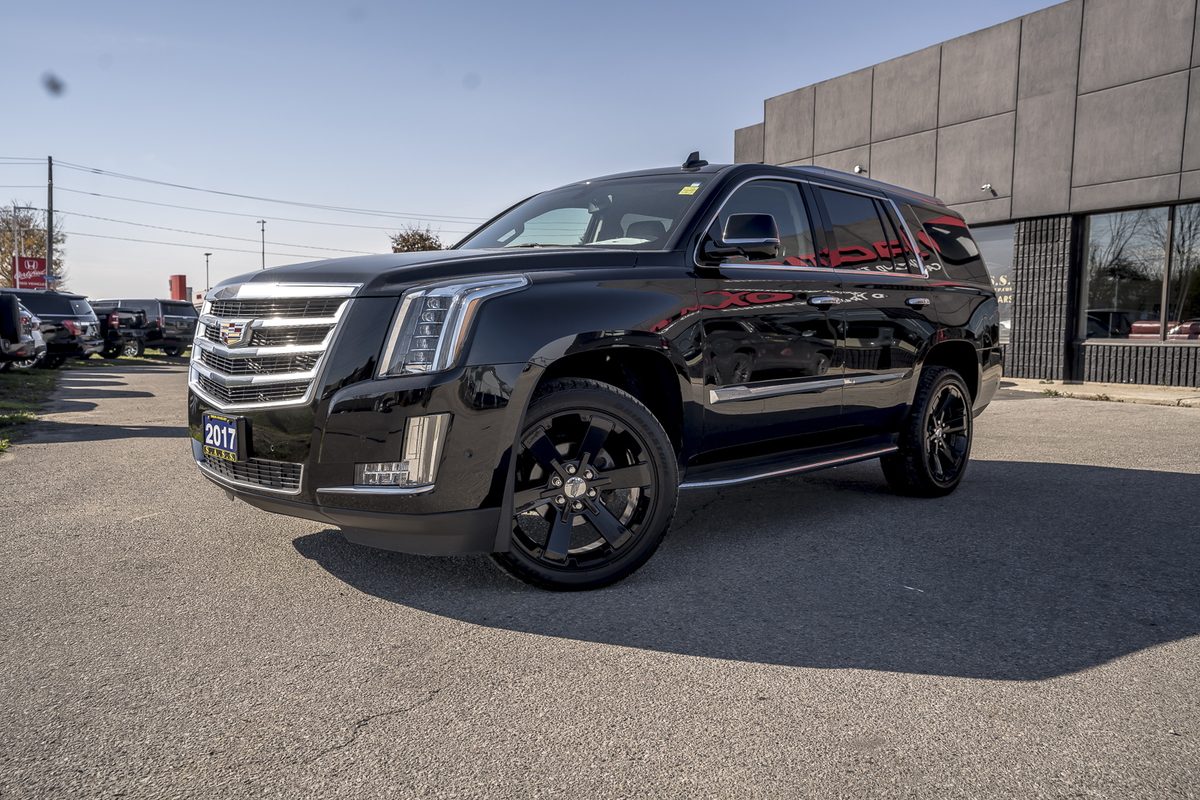 2017 Cadillac Escalade Standard 4WD