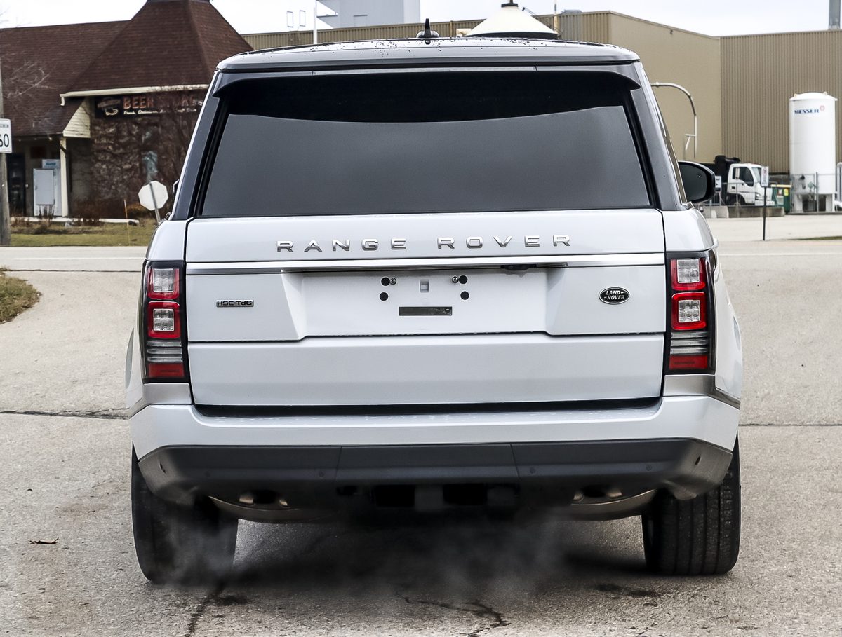 2016 Land Rover Range Rover HSE photo 4