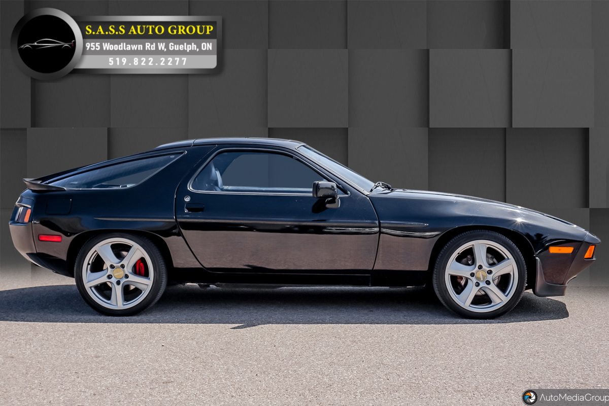 1984 Porsche 928 S photo 3