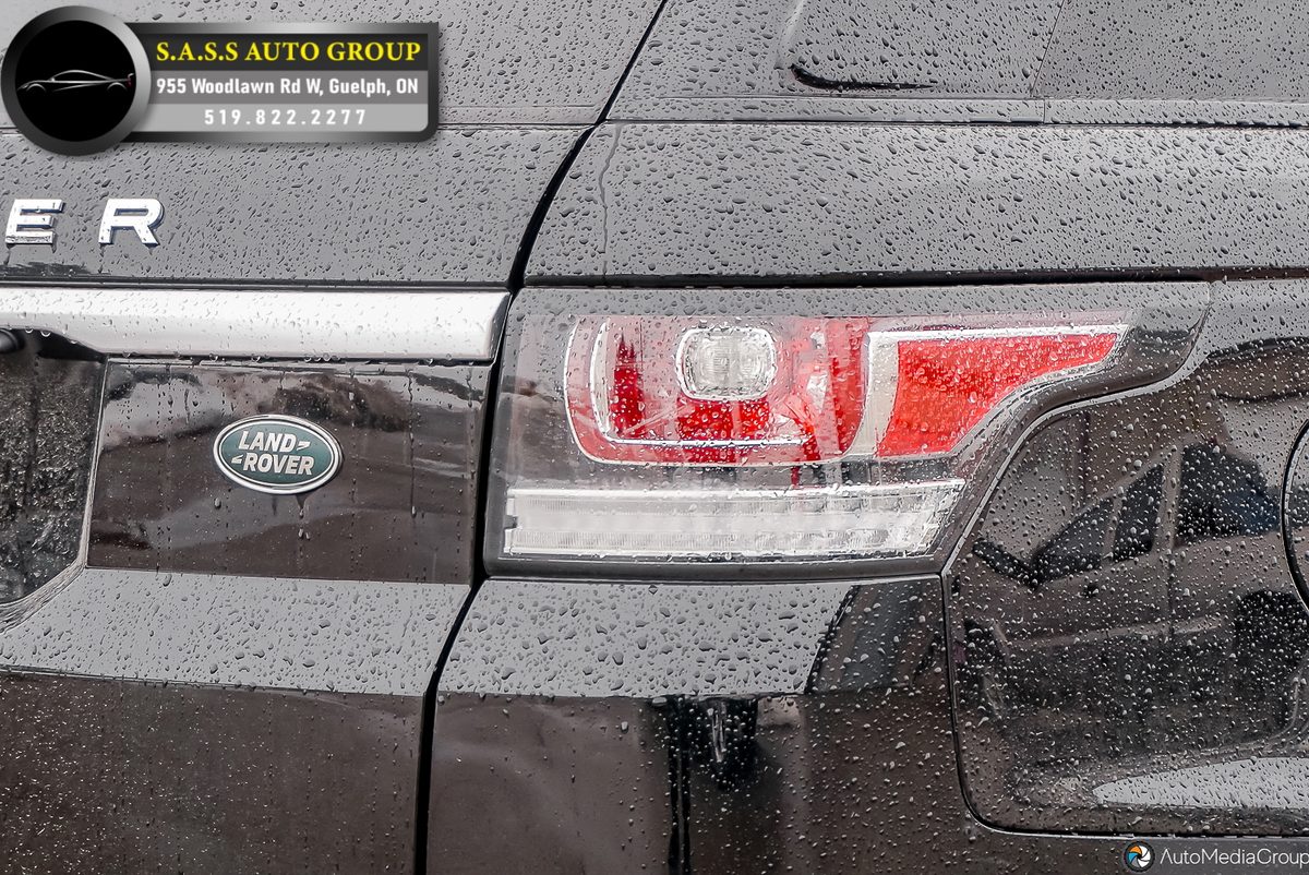 2017 Land Rover Range Rover Sport HSE photo 5