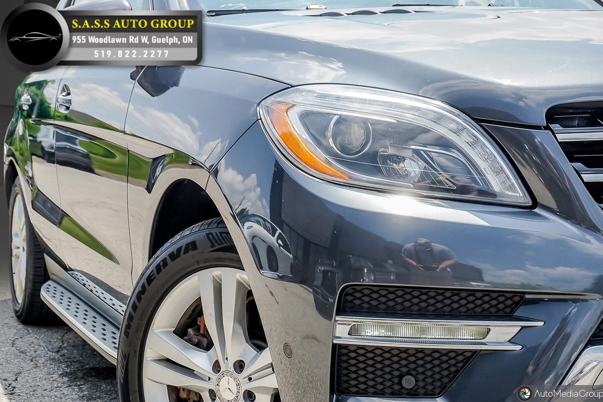 2015 Mercedes-Benz ML350 photo 2
