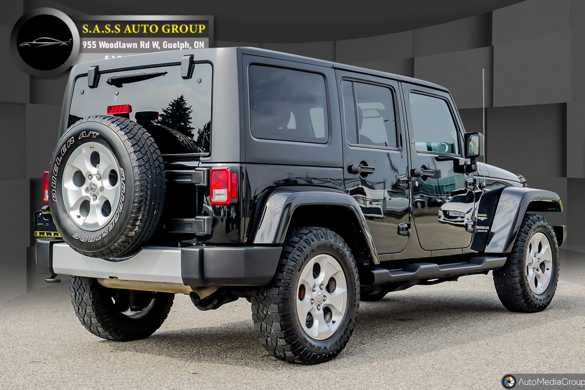 2015 Jeep Wrangler Sahara photo 3