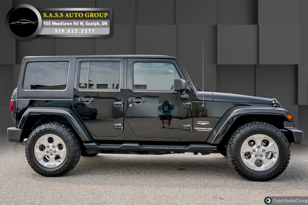 2015 Jeep Wrangler Sahara photo 2