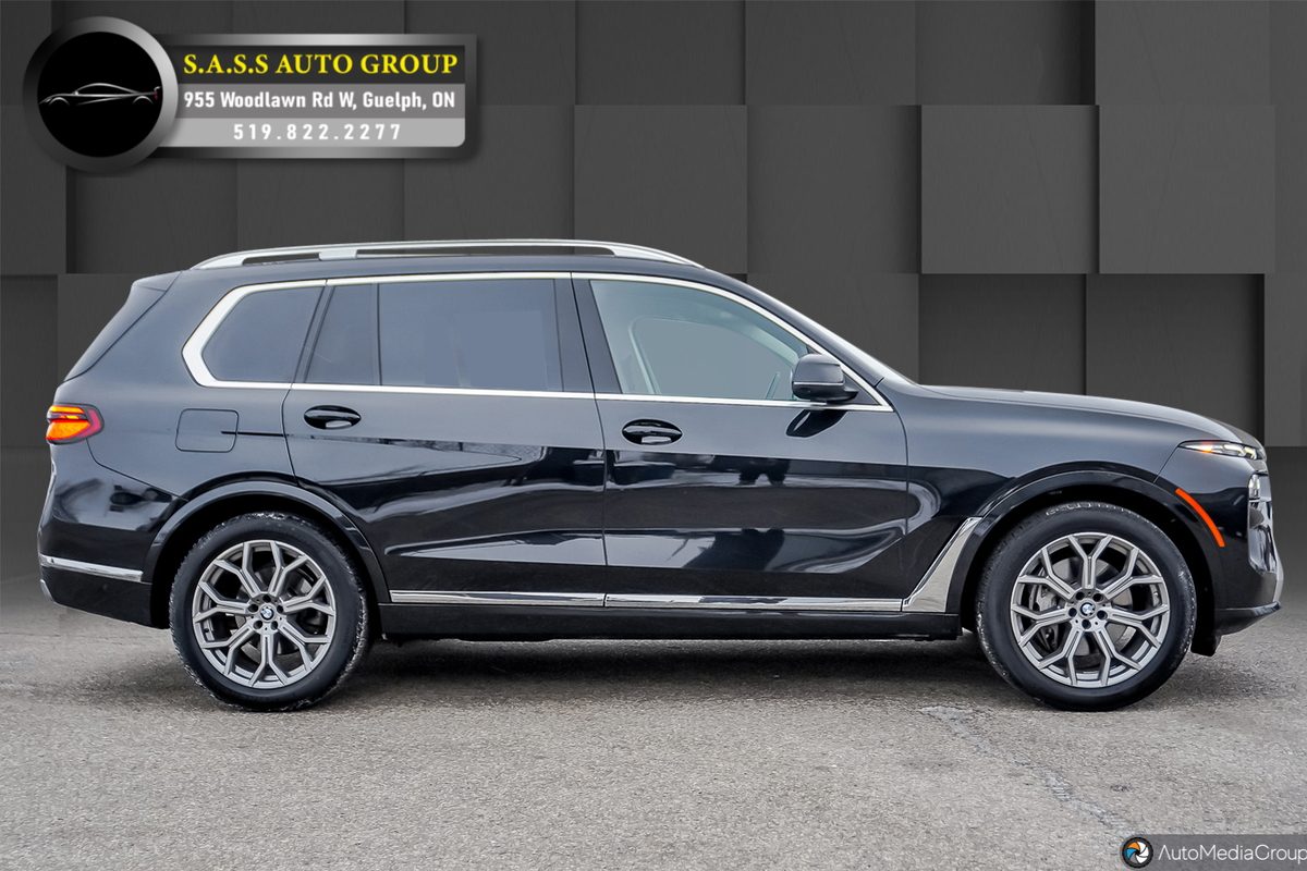 2023 BMW X7 xDrive40i photo 2
