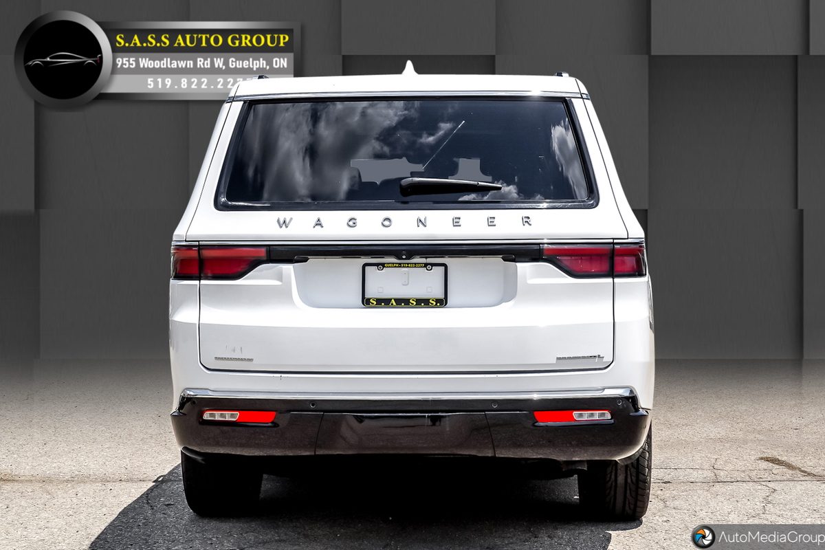 2023 Jeep Wagoneer L Series II photo 5