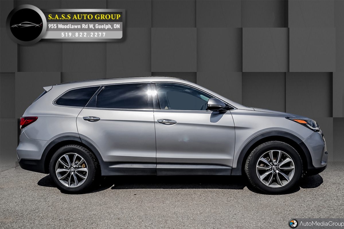 2017 Hyundai Santa Fe GLS photo 3