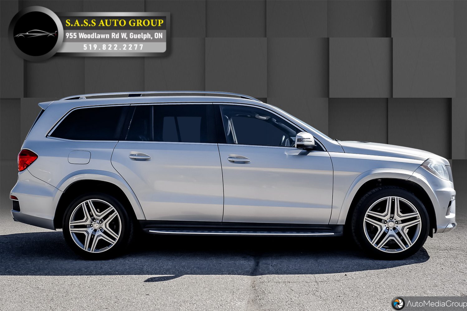 2013 Mercedes-Benz GL-Class GL550 4MATIC photo 3