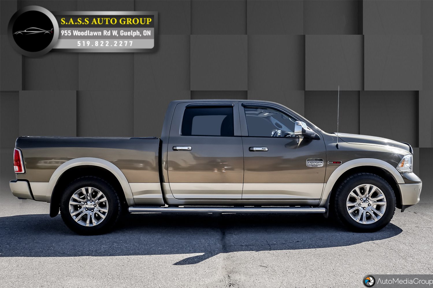 2015 RAM 1500 Longhorn photo 3